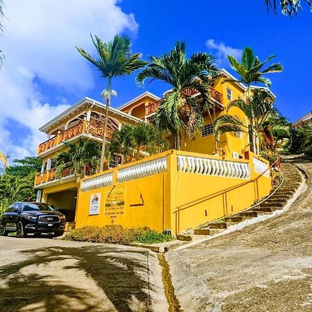 Sunset Lane Hotel Laborie Bagian luar foto