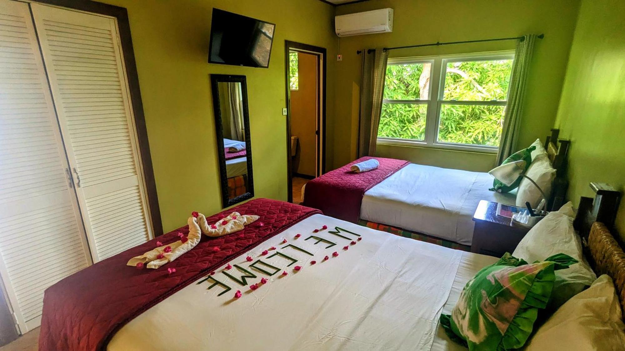 Sunset Lane Hotel Laborie Ruang foto